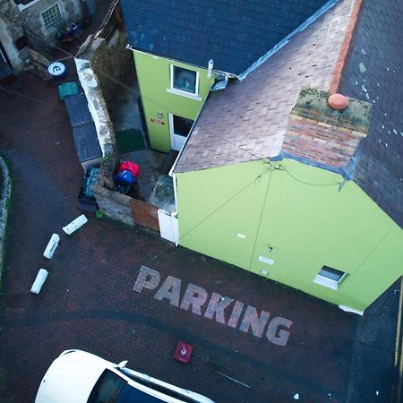 James John Hamilton House And Backpacker Hostel フィッシュガード エクステリア 写真