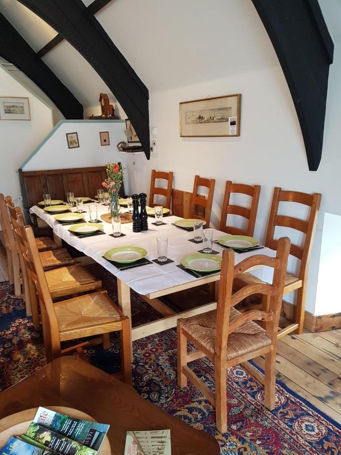James John Hamilton House And Backpacker Hostel フィッシュガード エクステリア 写真