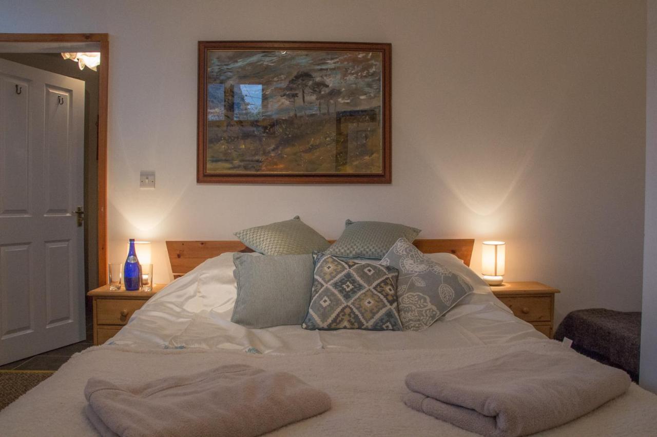 James John Hamilton House And Backpacker Hostel フィッシュガード エクステリア 写真