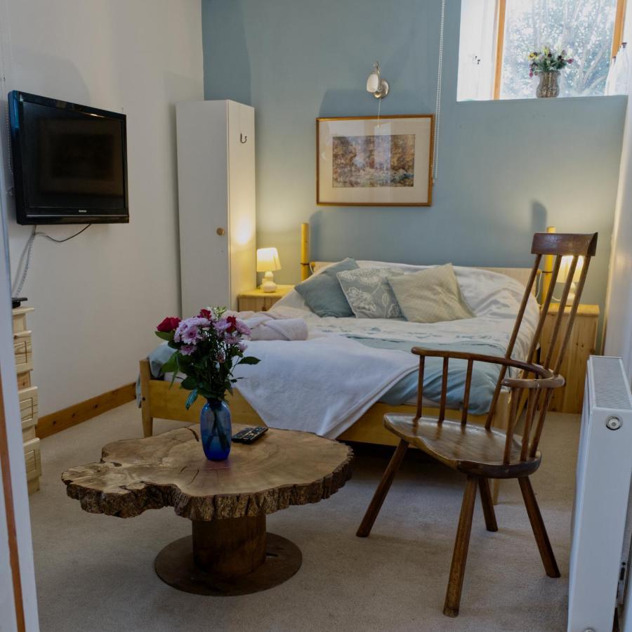 James John Hamilton House And Backpacker Hostel フィッシュガード エクステリア 写真